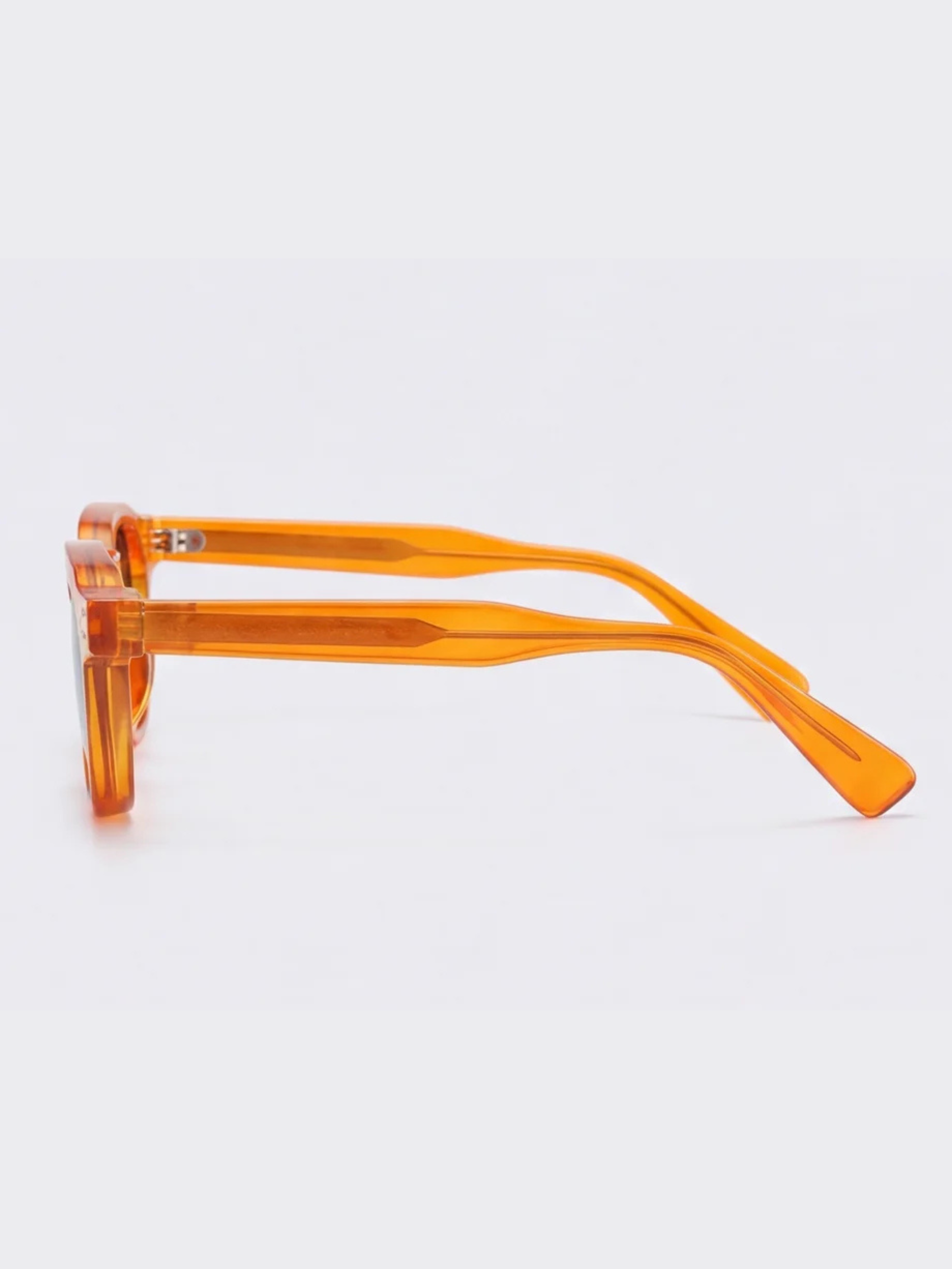 Kelyon orange