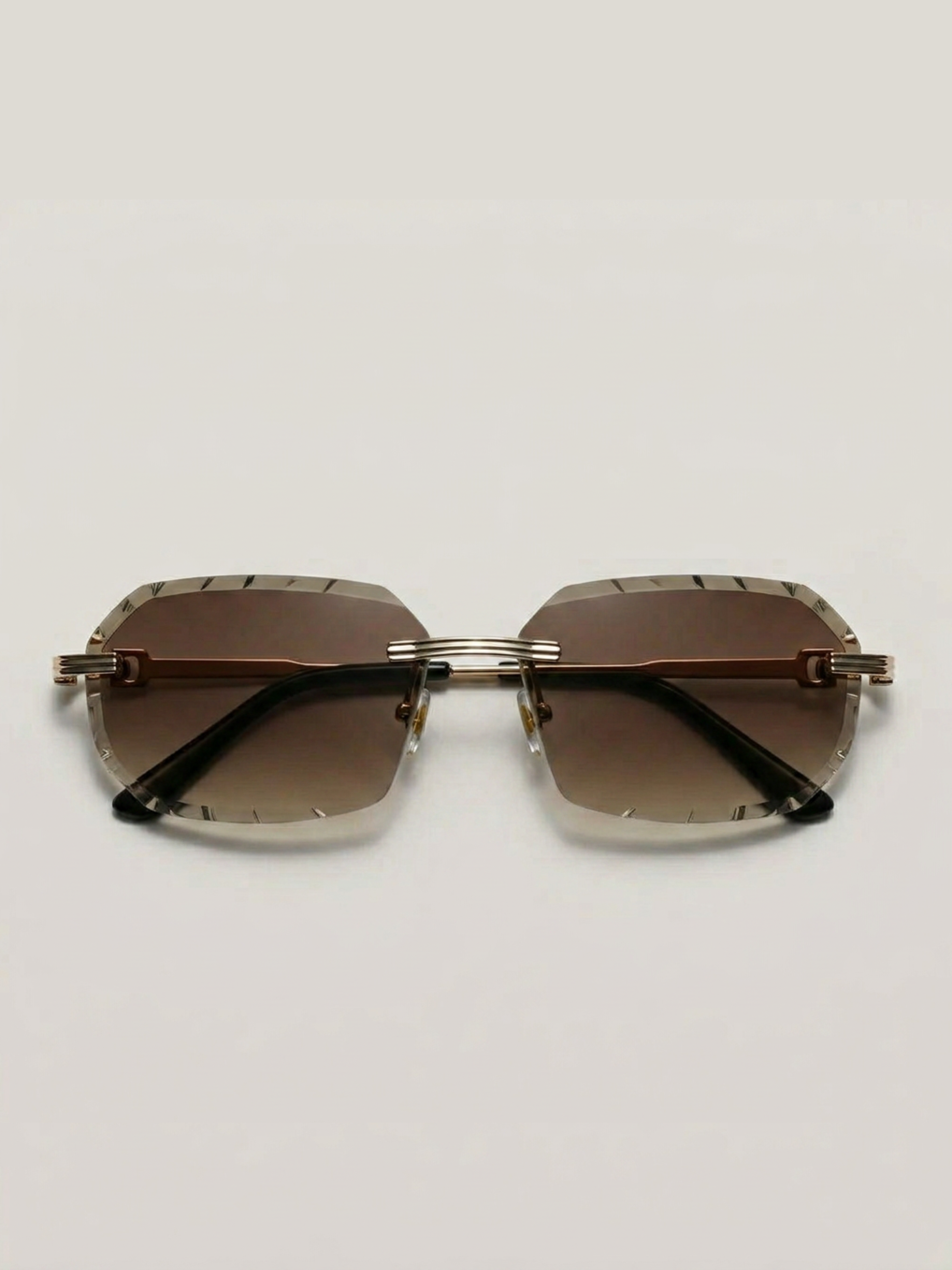 Lunaris Brown